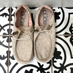 Ladies Hey Dude size 8